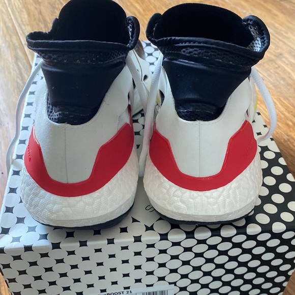 Adidas women sneakers by Stella McCartney.New with tag,comes with box. - Picture 4 of 8